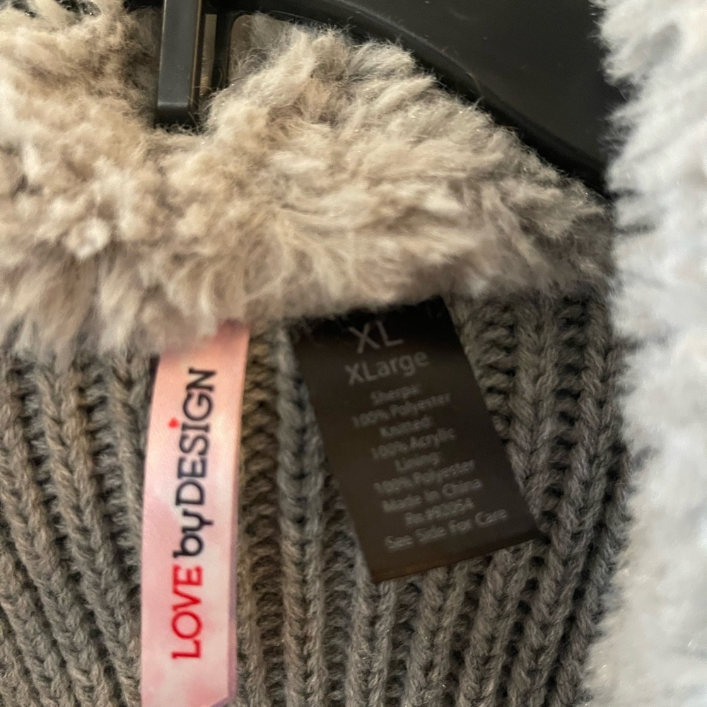Love By Design Light Gray Faux Fur Vest - Picture 3 of 4